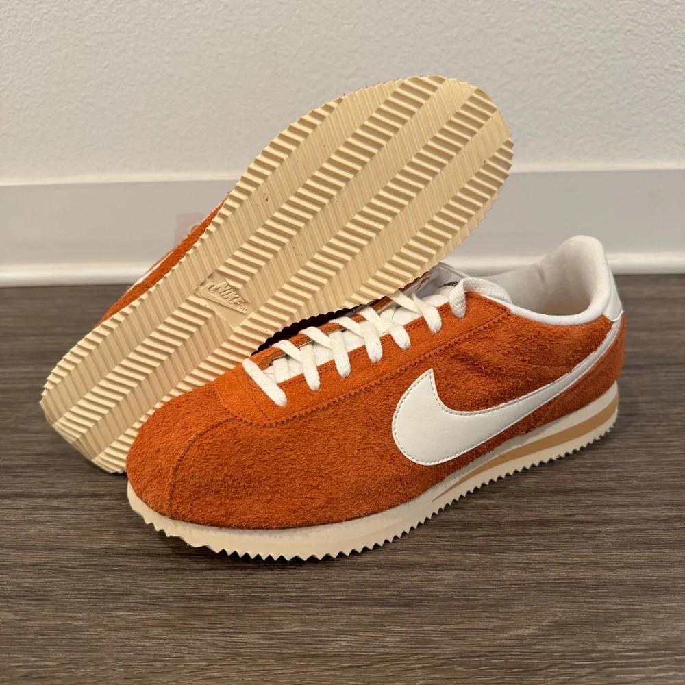 Nike Cortez SE Suede sz 10